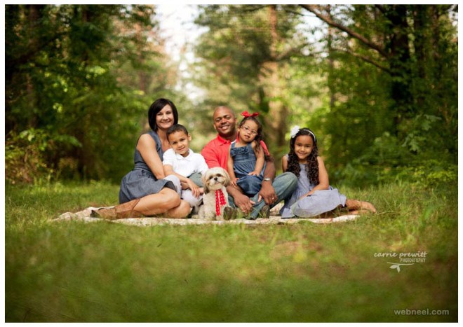 Outdoor Maternity Photography Poses, Family Maternity portraits.